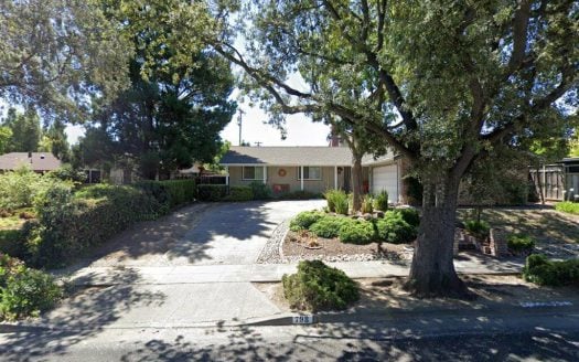 798 Blanchard Way
