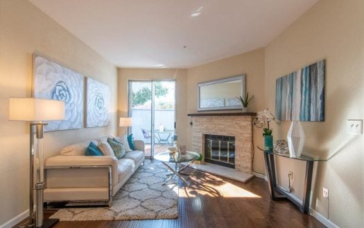 405 Cork Harbour Cir APT A