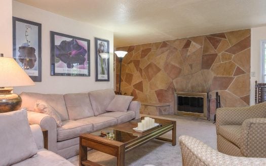303 Topaz St