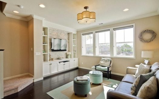 2105 Kiwi Hwy