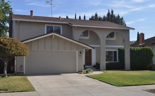 1162 Adams Dr