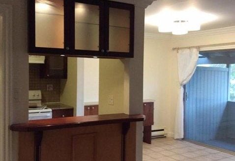 2201 Village Ct APT 2-6