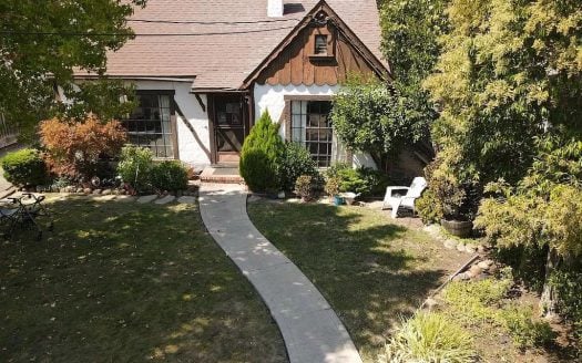 526 Lincoln Ave